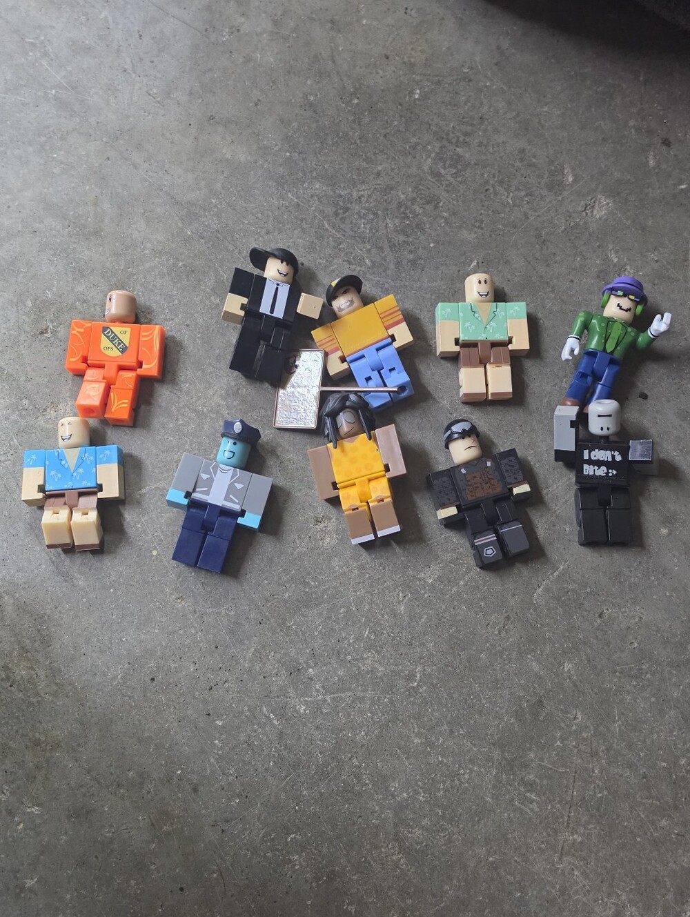 Lot Of 10 Roblox Figures